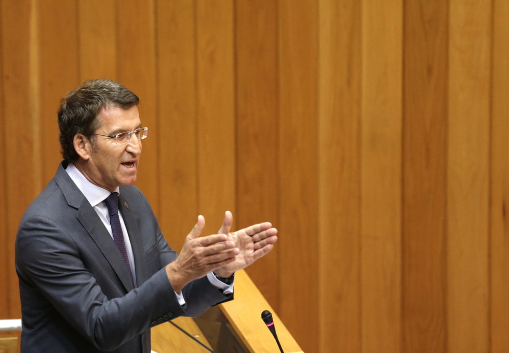 El presidente de la Xunta, Alberto Núñez Feijóo, durante su intervención en el pleno del Parlamento de Galicia (LAVANDEIRA JR.)
