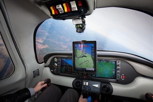 Aterrizar un avión con un iPad ya es posible gracias a Xavion