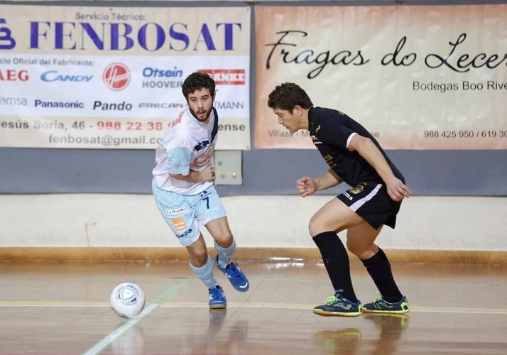 Ourense. 25-01-15. Deportes. Prol sport F.S. contra o Mos.
Foto: Xesús Fariñas