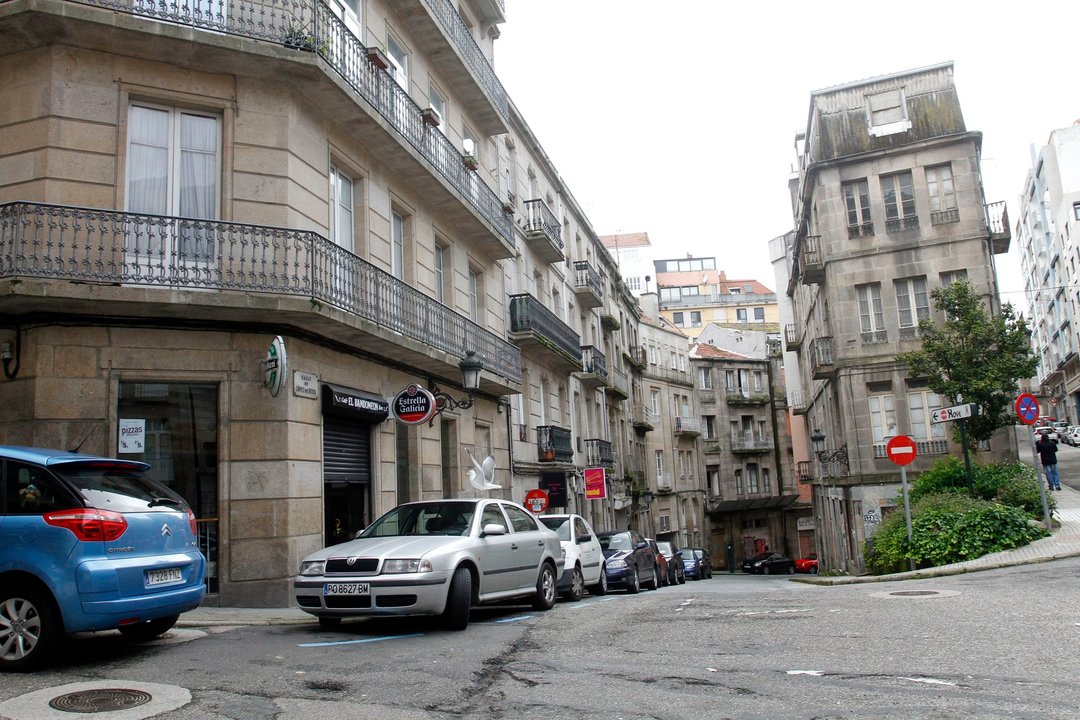 El joven fue detenido en una vivienda de la calle López de Neira.