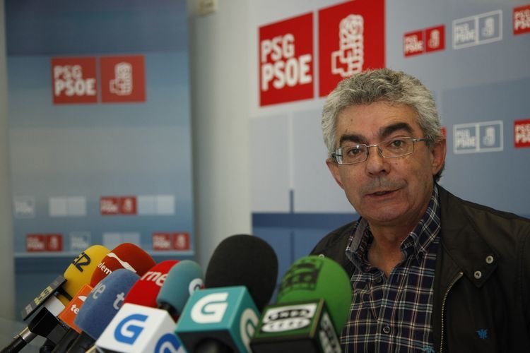 OURENSE. 28.05.2015. PSOE, RUEDA DE PRENSA RAUL FERNANDEZ. FOTO: MIGUEL ANGEL