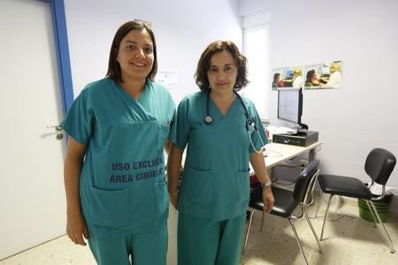 Ourense. 13-07-15. Local. Pediatras no Chúo. Montse Berrocal e Ana Villares.
Foto. Xesús Fariñas
