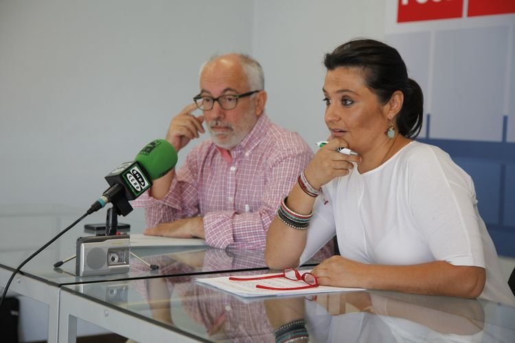 OURENSE. 05.08.2015. PSOE, R PRENSA LAURA SEARA E MIGUEL FIDALGO FOTO: MIGUEL ANGEL