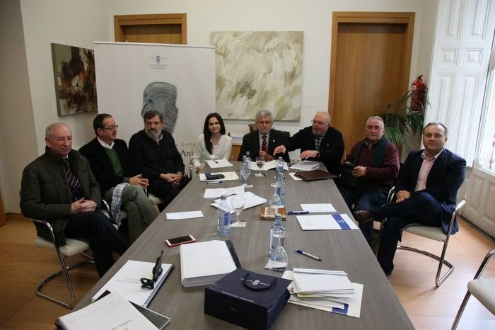 Ourense. 27-11-2015.Reunión y resolución del premio Blanco Amor de novela. Paz. Paz