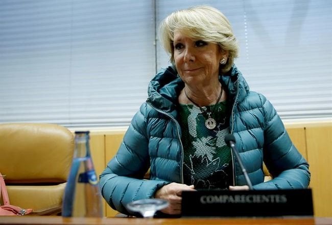 La presidenta del PP de Madrid, Esperanza Aguirre, durante su comparecencia hoy en la comisión de corrupción de la Asamblea de Madrid.