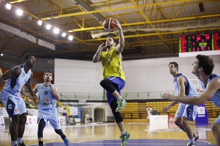 Ourense. 20-09-16. Deportes. Partido de Basket de copa Galiza entre o Cob e o Breogán.
Foto: Xesús Fariñas