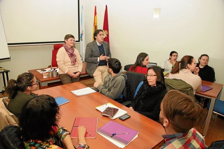Ourense. 18-04-2016. Arranque de las Lanzaderas de Empleo en el Centro de Iniciativas. Paz