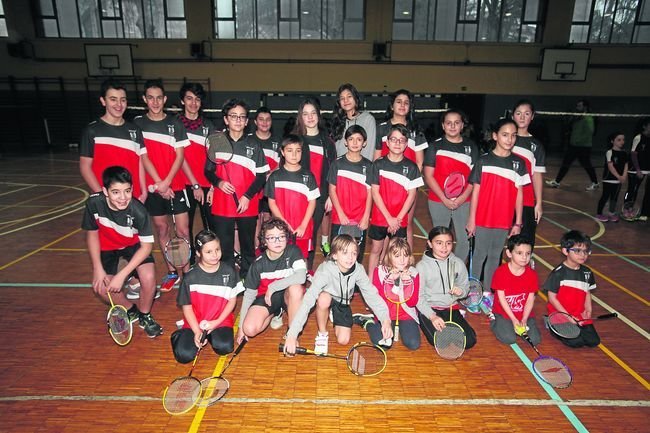 Ourense. 4-01-2017. Torneo escolar de badminton, en As Lagoas. Athlos. Paz