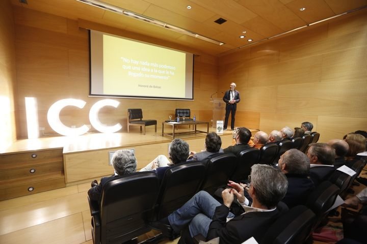 Ourense. 10-05-16. Local. Inauguración e conferencia de Jordi Treserras da ICC Week no centro cultural da Deputación de Ourense.
Foto. Xesús Fariñas