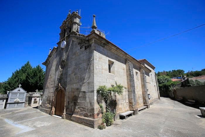 Ourense 10-8-2017, iglesia de Pazos, Verin, robo