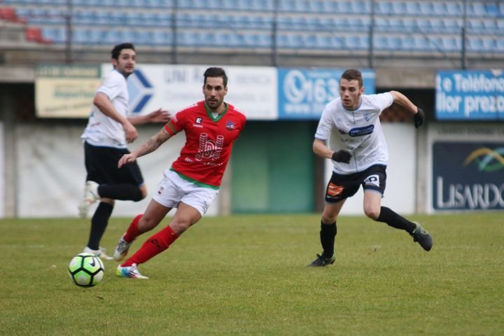 Futbol. Preferente Galicia Sur. Ourense CF - Estradense. Ivan Dacal