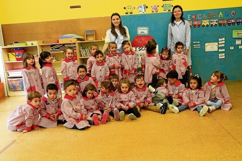 Xornal escolar, CEIP Mestre Vide, niños de 3 años, Aula A, profesoras, Iria, Yulianna