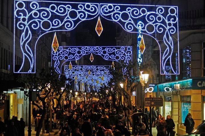 Ourense 1/12/17
Inaguración iluminación navideña en la plaza mayor de Ourense

Fotos Martiño Pinal