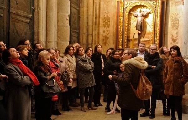 Ourense 21/2/18
Día internacional del turismo,visitas guiadas a la catedral de Ourense
Rosa Dorado guía turístico
Fotos Martiño Pinal