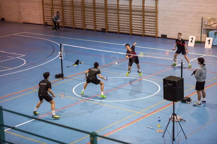 OURENSE (PABELLÓN O POMPEO). 03/03/2018. OURENSE. Campeonato gallego sub-17 de badminton en el Pabellón O Pompeo del colegio Otero Pedrayo. FOTO: ÓSCAR PINAL