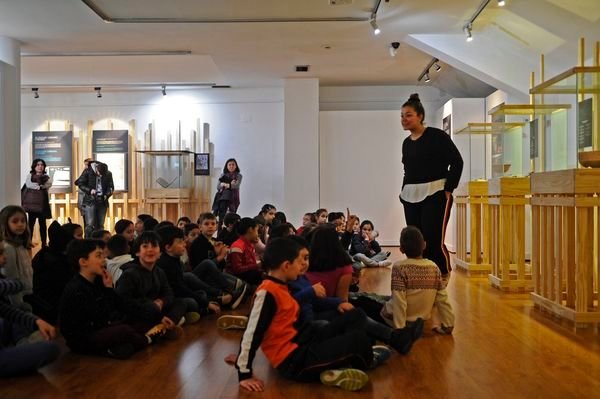 Ourense 2/3/18
Visita escolar a la expo del museo In témpore sueborum

Fotos Martiño Pinal