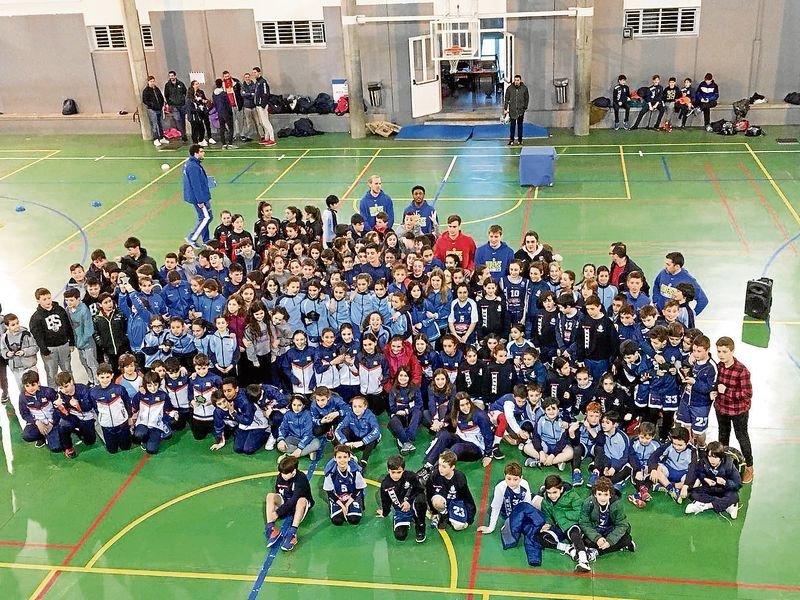 OURENSE (COLEXIO SALESIANOS). 31/03/2018. OURENSE. Torneo de baloncesto infantil en el colegio de Salesianos.
FOTO: ÓSCAR PINAL