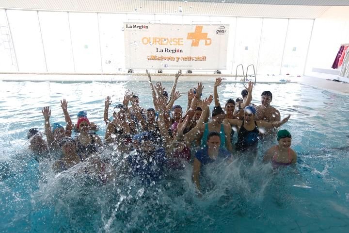Ourense. 20-02-16. Deportes. Aquagym +D na piscina do campus de Ourense.
Foto: Xesús Fariñas