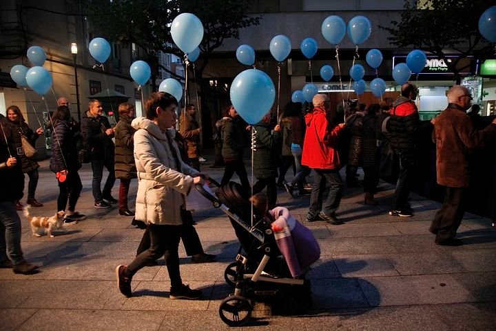 Globos Azules en Ourense por el Día Mundial de la Diabetes.