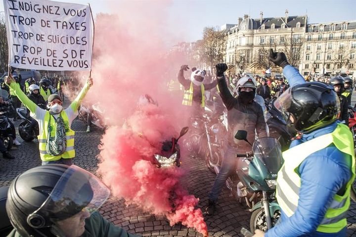 Protestas en Francia contra el impuesto de los carburantes.