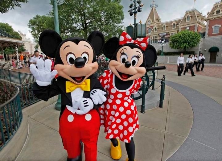 Mickey Mouse celebra sus 90 años.