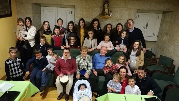 Familia numerosa en Ourense. Agudo.