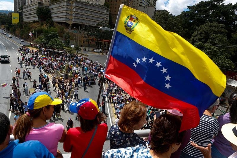 Manifestación de opositores en Venezuela (EFE).