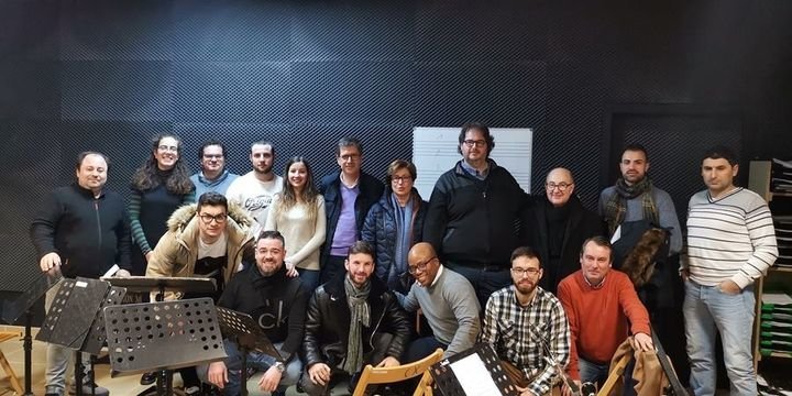 Los directores participantes en el curso de iniciación a la dirección de banda de música.