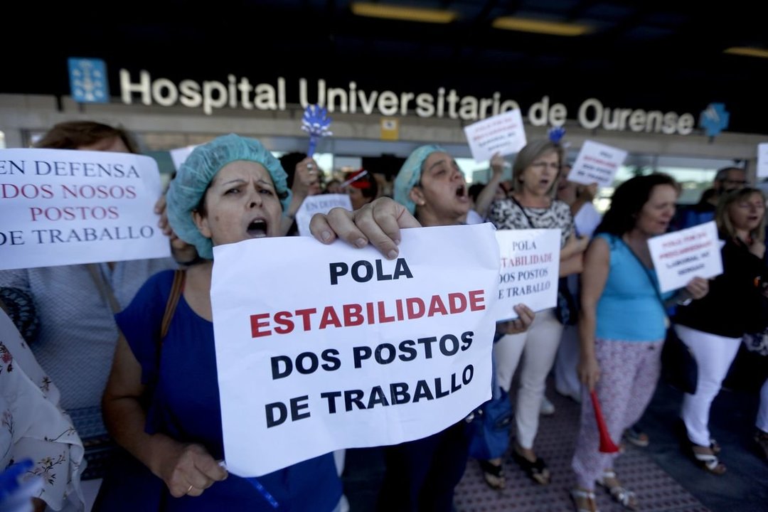 Ourense. 04/09/2019. Protesta de trabajadores de cocina del CHUO:
Foto: Xesús Fariñas
