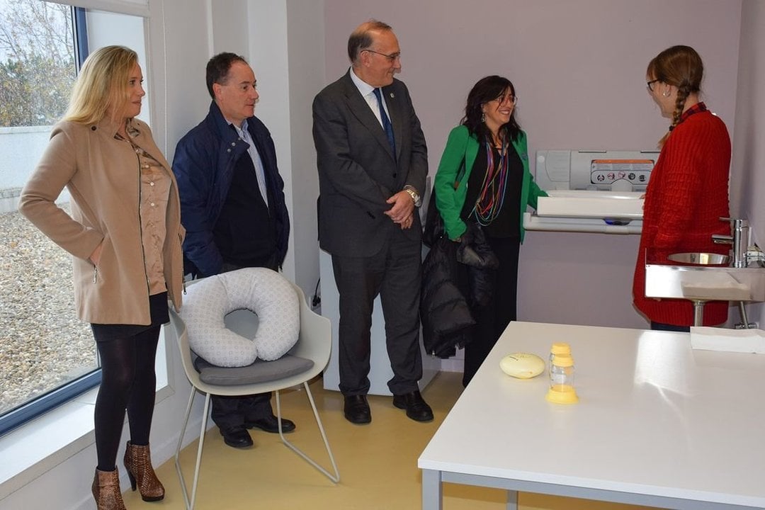 Inauguración de la primera sala de lactancia en el Campus de Vigo.