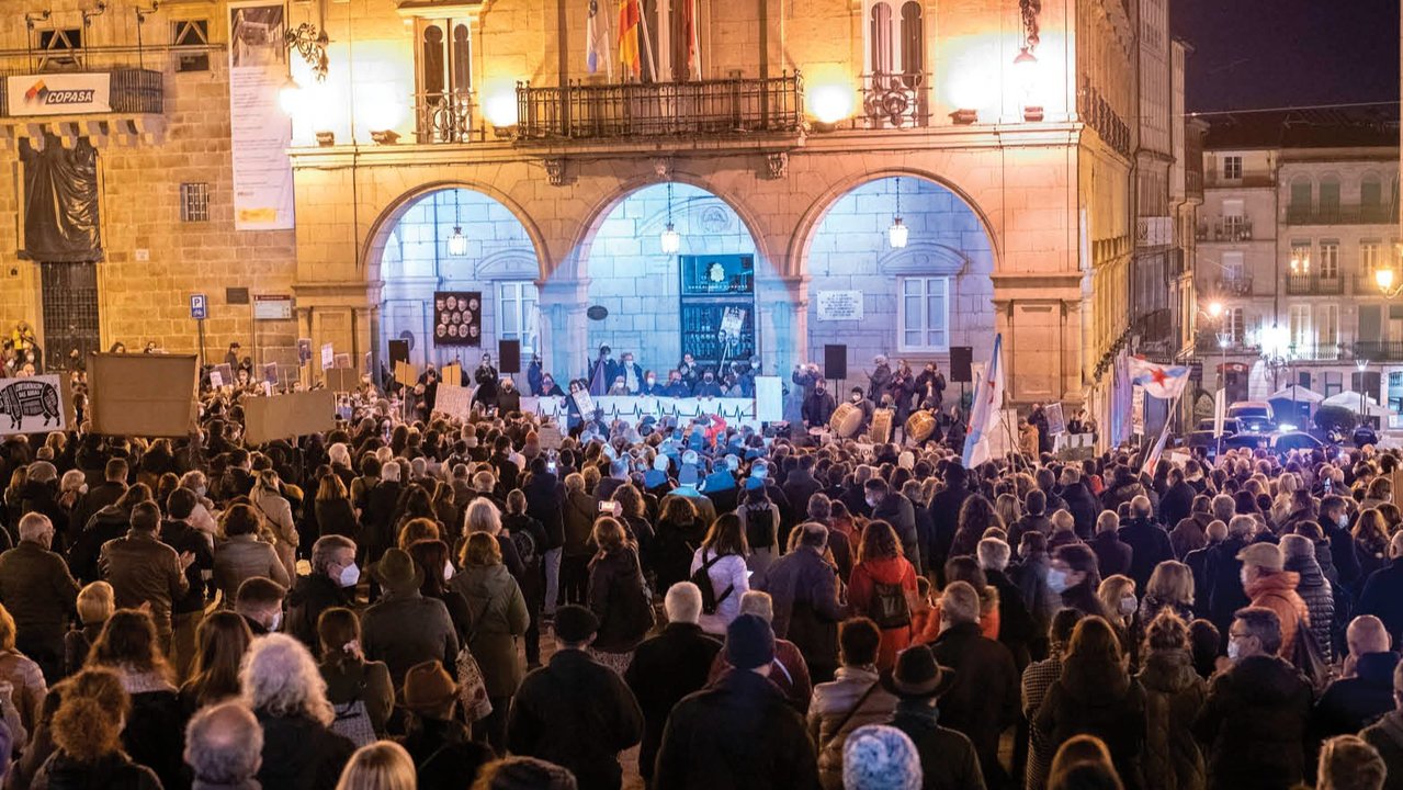 Manifestación en la Praza Maior, el pasado jueves (ÓSCAR PINAL).