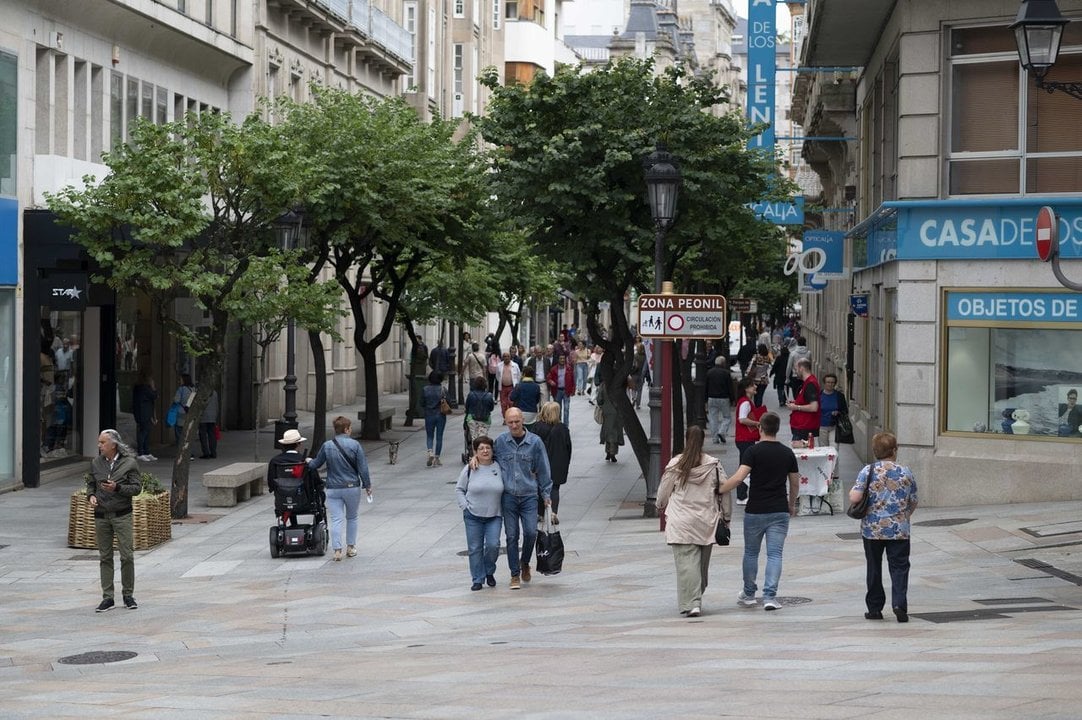 Ourense 21/6/22
Gente en la calle del paseo,foto crecimiento poblacional

Fotos Martiño Pinal
