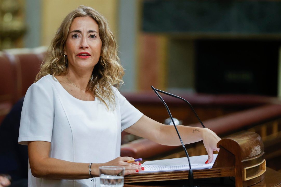 La ministra de Transportes, Raquel Sánchez durante su intervención en la sesión extraordinaria en el Congreso de los Diputados
