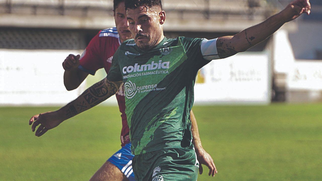 El capitán verde, Álex Fernández, durante un partido. (M. PINAL)