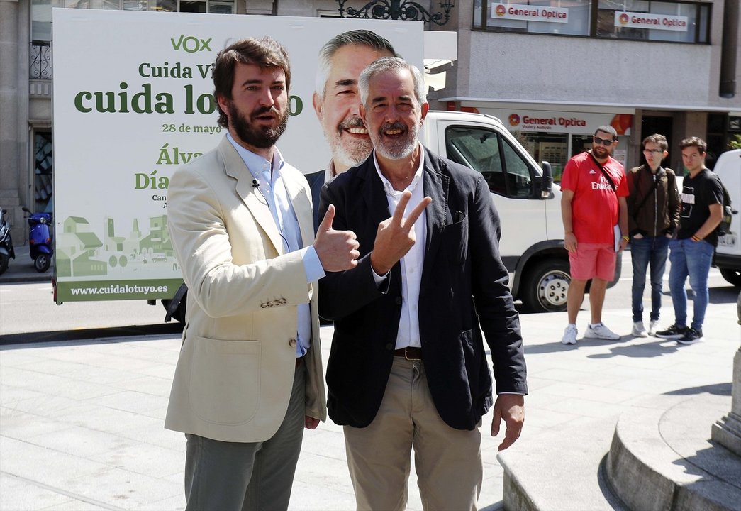 El vicepresidente de la Junta de Castilla y León, Juan García-Gallardo (izquierda), y el candidato de Vox a la Xunta de Galicia, Álvaro J. Díaz-Mella (EP).