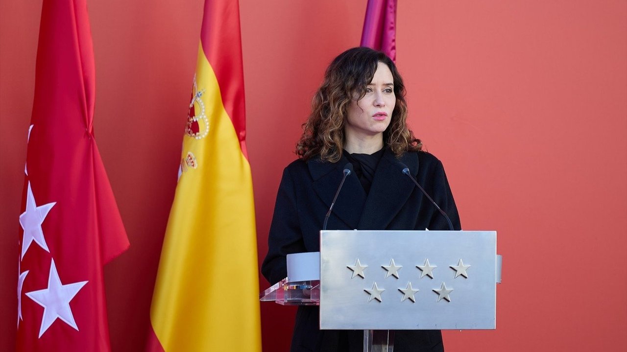 La presidenta de la Comunidad de Madrid, Isabel Díaz Ayuso, durante el acto de homenaje en conmemoración de los 20 años desde el atentado del 11M (foto: E.P.)