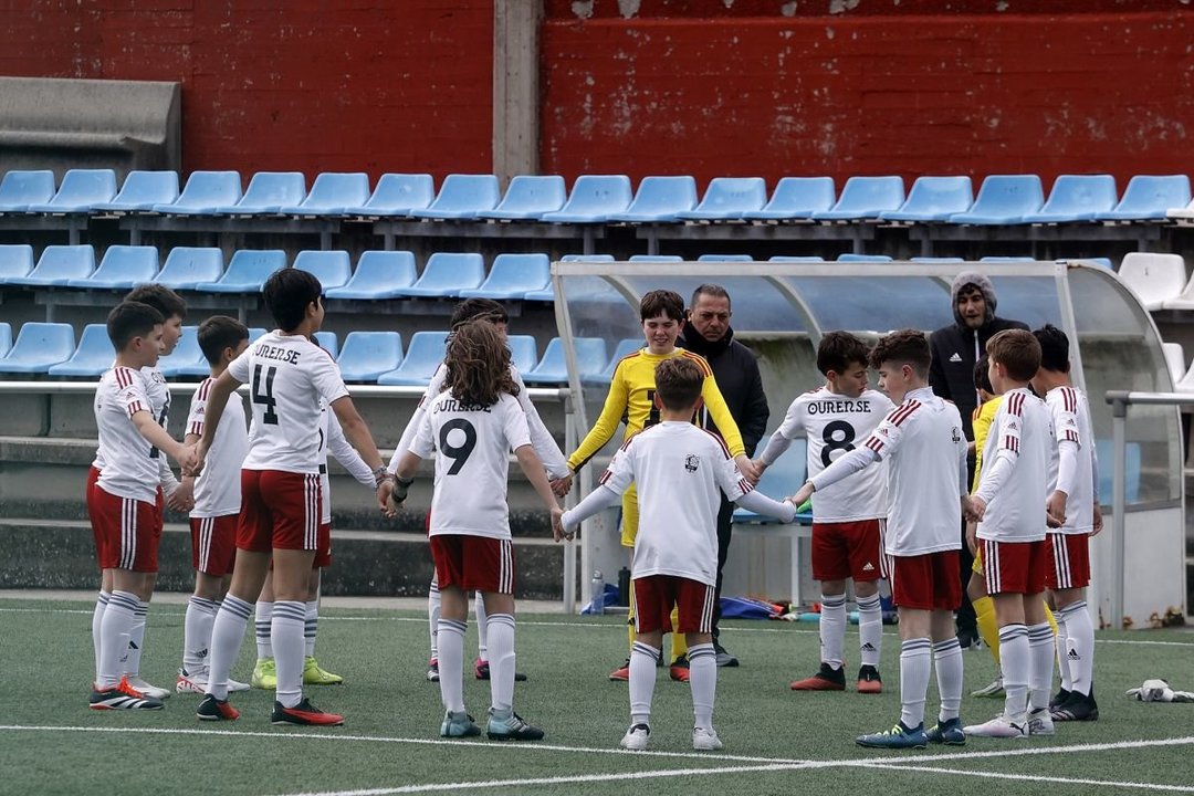 Los jugadores de la selección provincial sub-11, en el Campeonato Gallego.