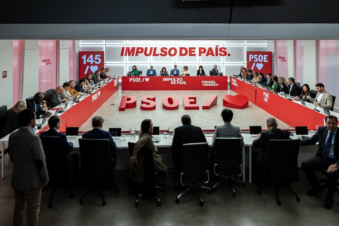 La cúpula socialista (EP)