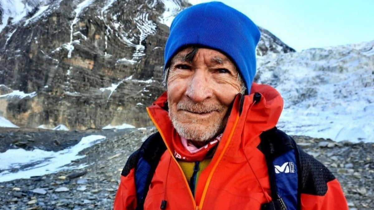 Carlos Soria, en la subida a la cumbre del Dhaulagiri.