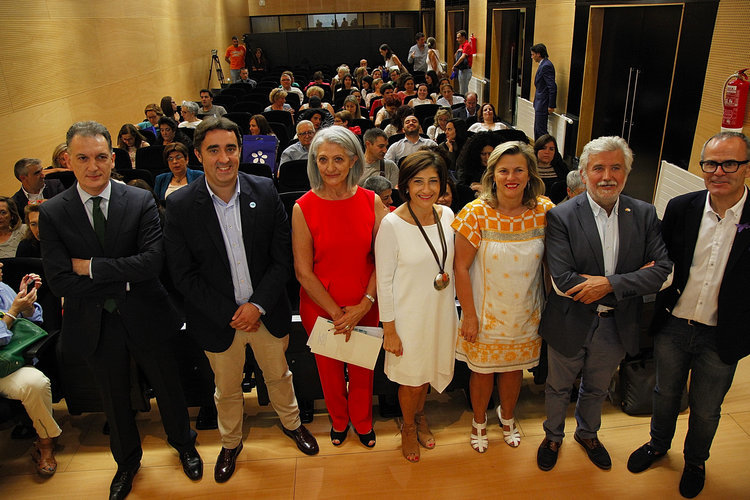 De izquierda a derecha, José Juan Cerdeira, Jorge Pumar, Ascensión Pérez, Eugenia Díaz, Eloína Núñez, Rosendo Fernández y Jesús Vázquez.