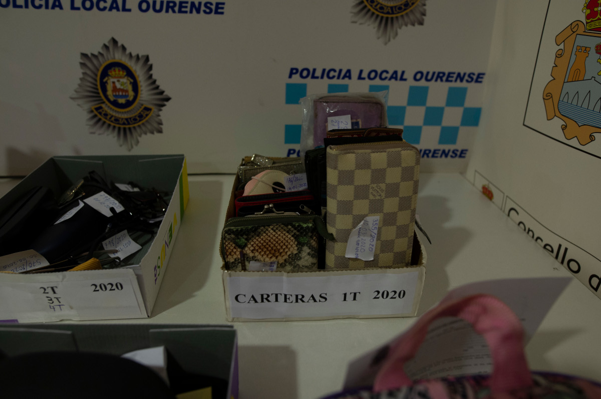 Ourense 18/1/21
Objetos perdidos en la policía local

Fotos nartiño Pinal
