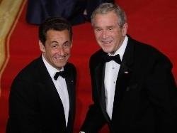 Bush con Nicolas Sarkozy.