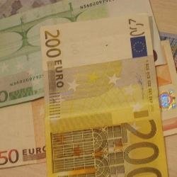 Nuevo máximo del euro frente al dólar.
