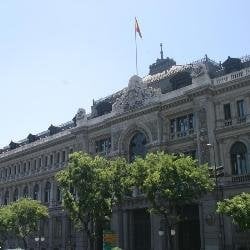 El Banco de España alerta sobre el endeudamiento.