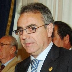 Miguel Sanz.