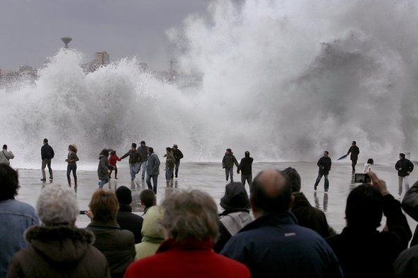 olas de entre 6 y 7 metros  que se registran como consecuencia del temporal 