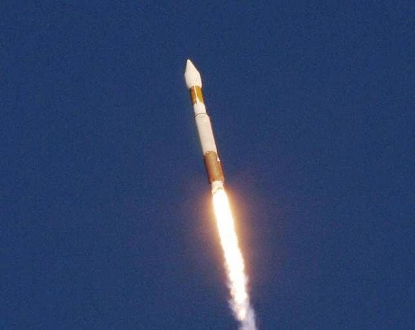 Brasil y Argentina lanzaron hoy 'con éxito' un cohete con experimentos científicos