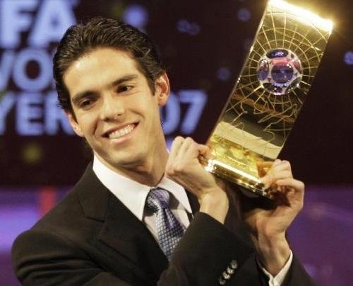 Kaká también recibió el citado 'Balón de Oro' y el 'Onze de Oro'