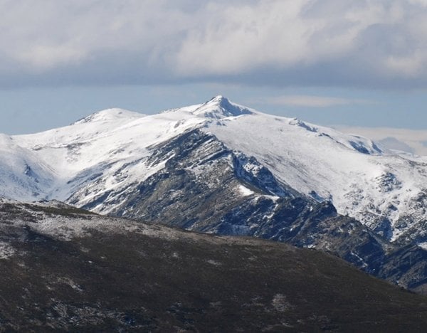 Cumbres de la sierra de Pena Trevinca. (Foto: L.B.)