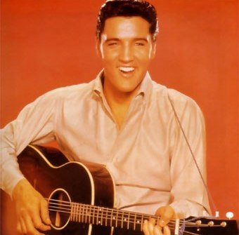 El cantante norteamericano Elvis Presley.